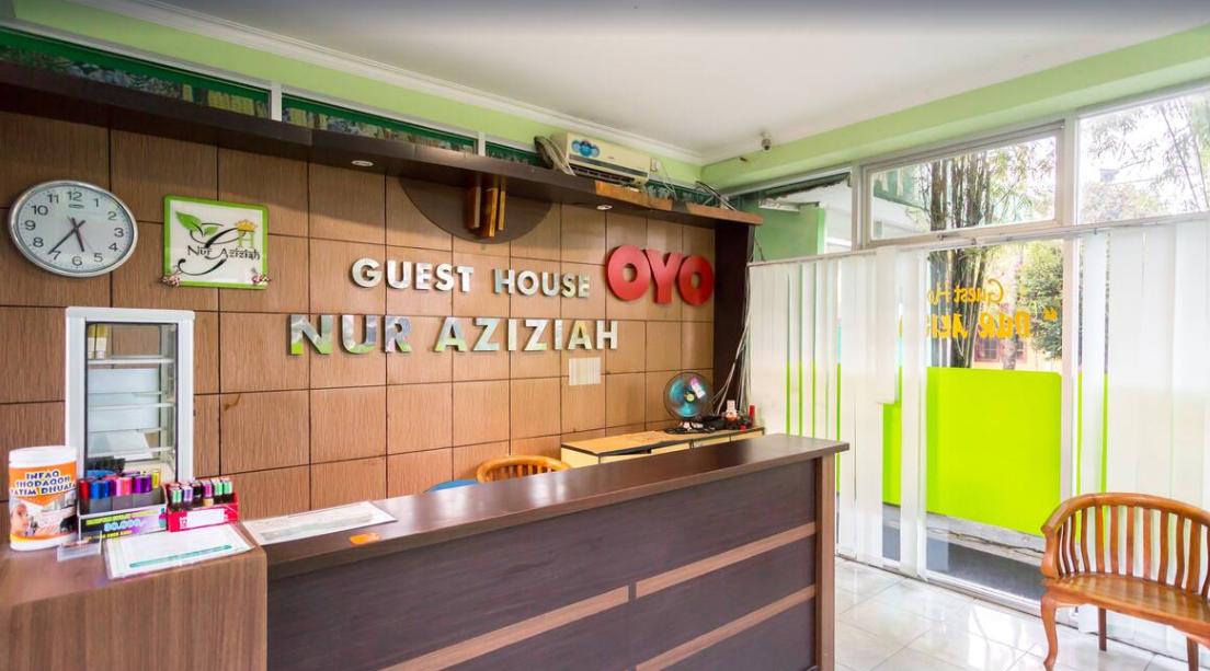 OYO 754 Nur Aziziah Guest House Syariah Balikpapan  Bagian luar foto